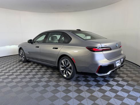 New 2026 BMW 750e xDrive w/ Executive Package image 3