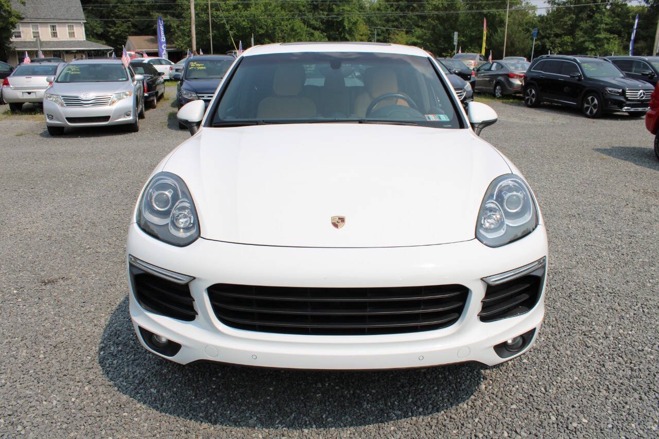 Used 2018 Porsche Cayenne Platinum Edition AWD/4WD image 3