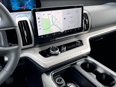 New 2026 Ford Expedition Max Active AWD/4WD image 7