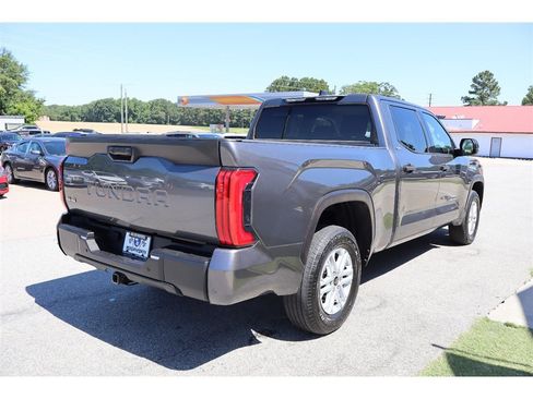 Used 2023 Toyota Tundra SR5 AWD/4WD image 7