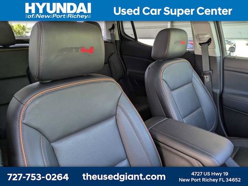 Used 2023 GMC Acadia AT4 w/ Trailering Package AWD/4WD image 6
