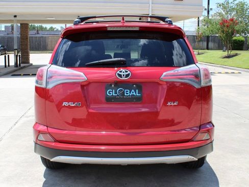 Used 2016 Toyota RAV4 XLE FWD image 6