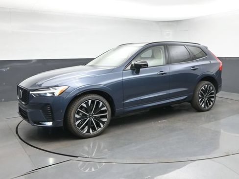 New 2026 Volvo XC60 B5 Ultra w/ Protection Package Premier AWD/4WD image 4