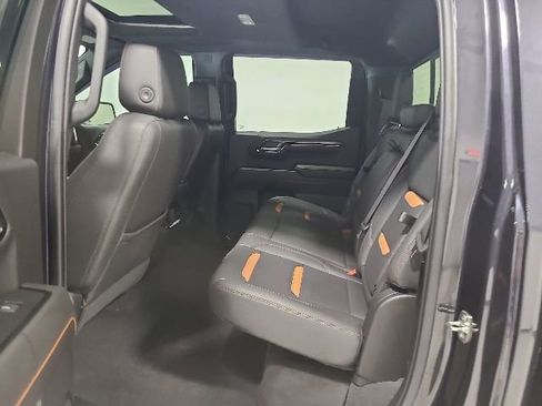 Used 2022 GMC Sierra 1500 AT4 w/ AT4 Preferred Package AWD/4WD image 19
