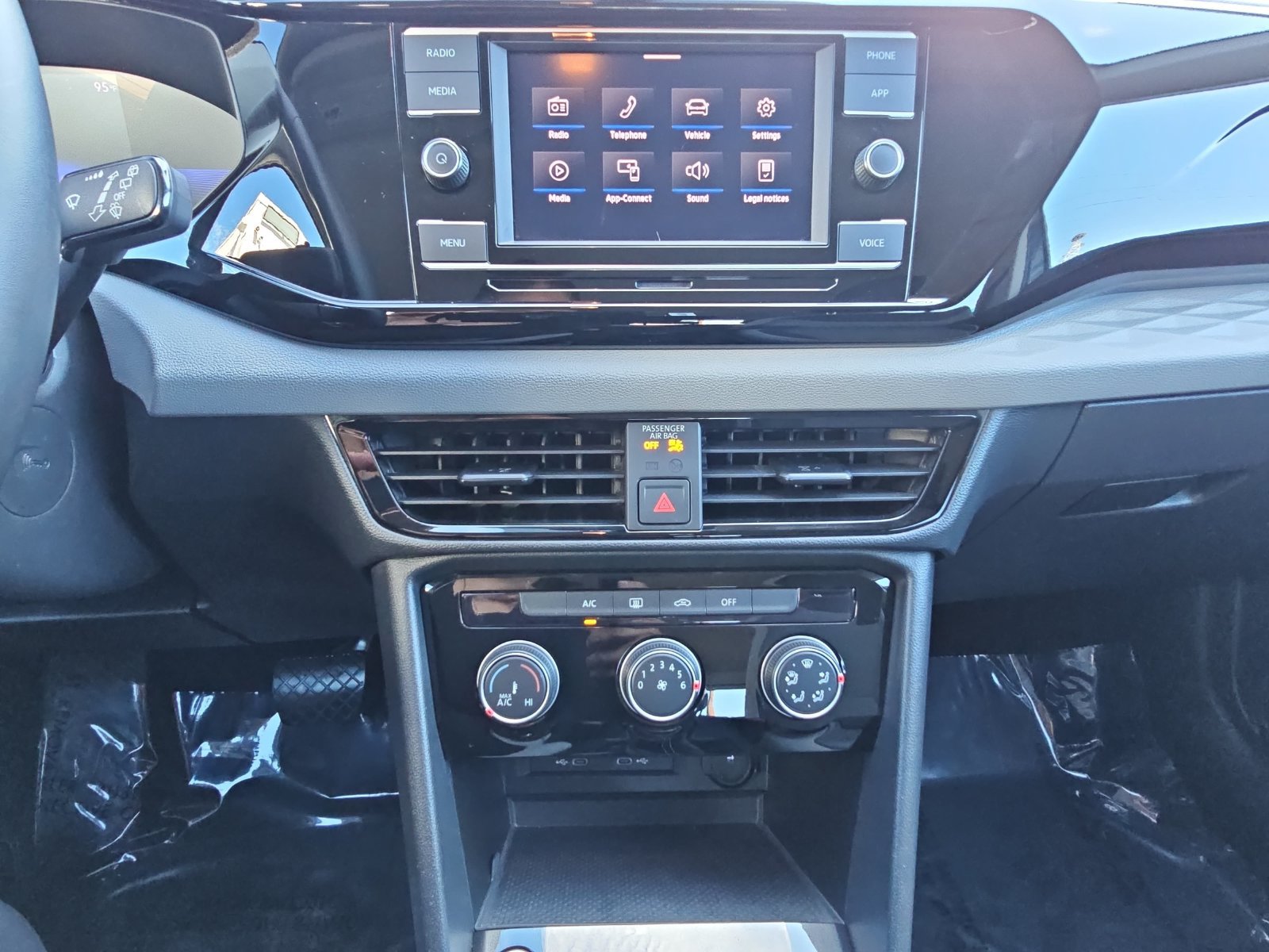 Used 2023 Volkswagen Taos S FWD image 19