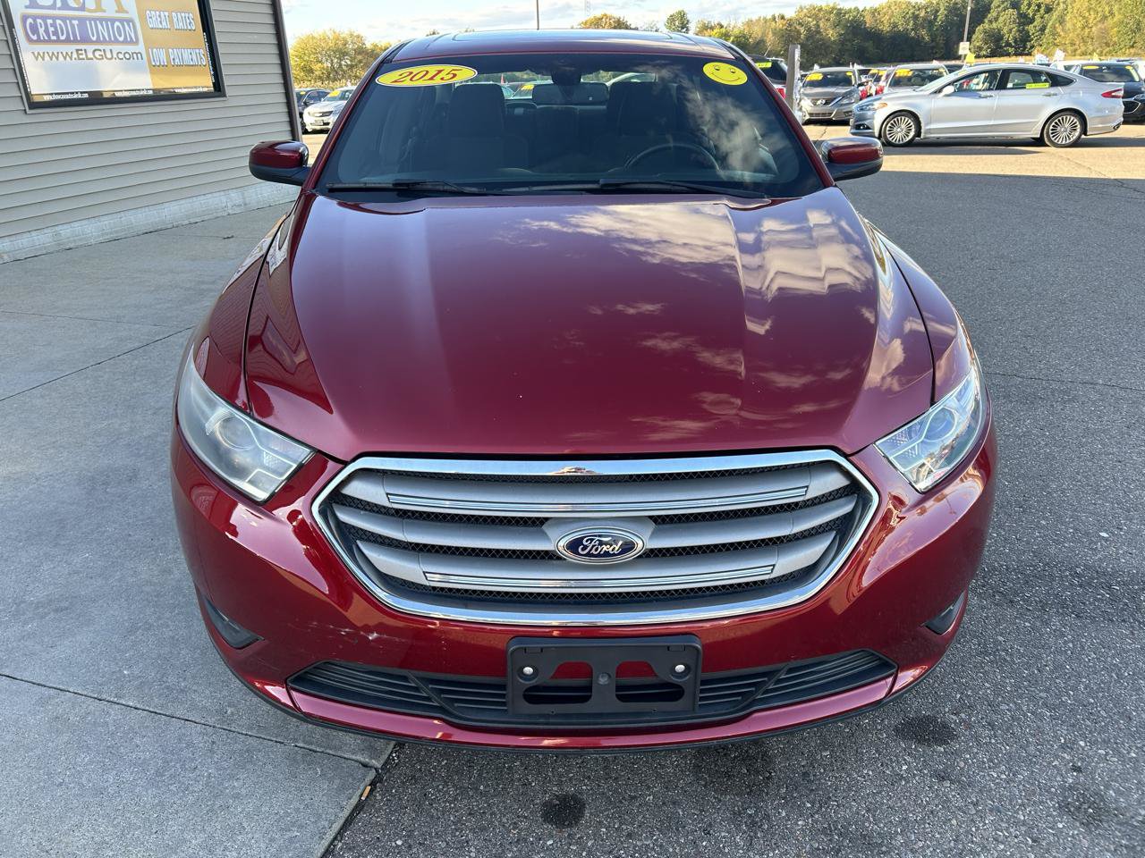 Used 2015 Ford Taurus SEL w/ Equipment Group 201A FWD image 2