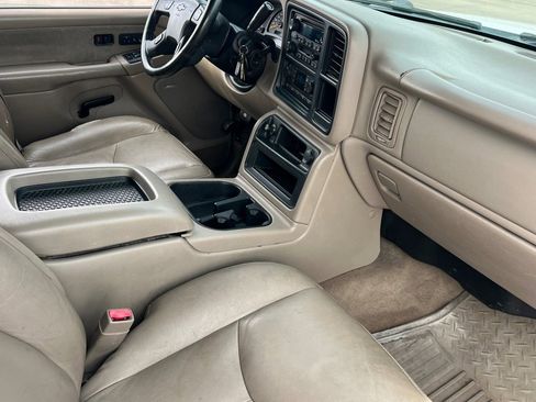 Used 2003 Chevrolet Silverado 2500 LT AWD/4WD image 12