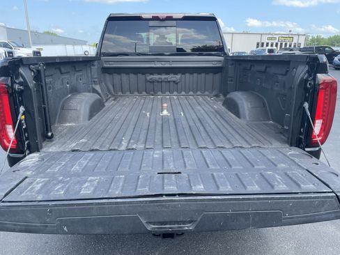 Used 2021 GMC Sierra 2500 AT4 w/ AT4 Preferred Package AWD/4WD image 10