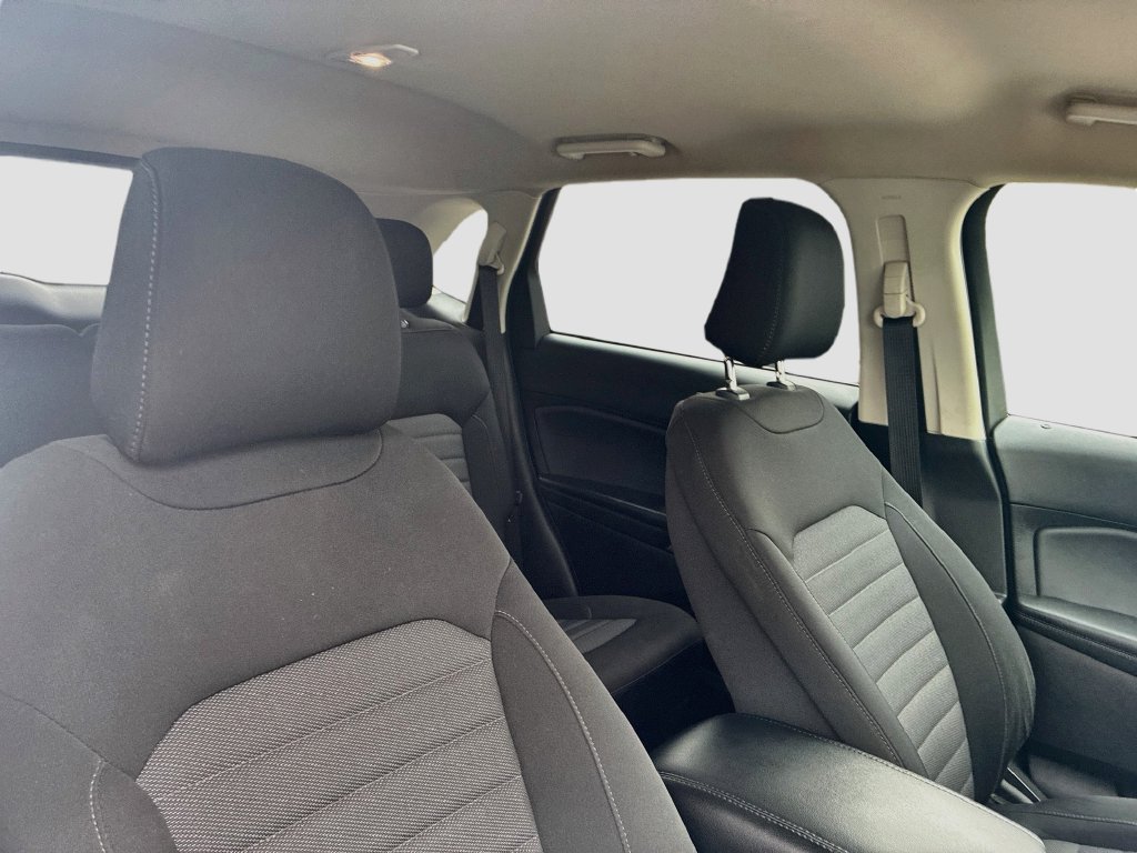 Used 2024 Ford Edge SE w/ Black Appearance Package AWD/4WD image 25