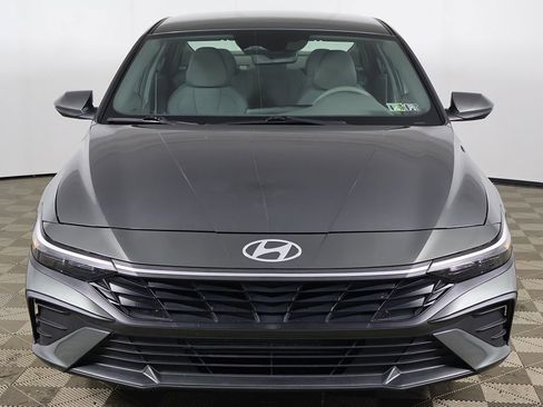 Certified 2024 Hyundai Elantra SE FWD image 10