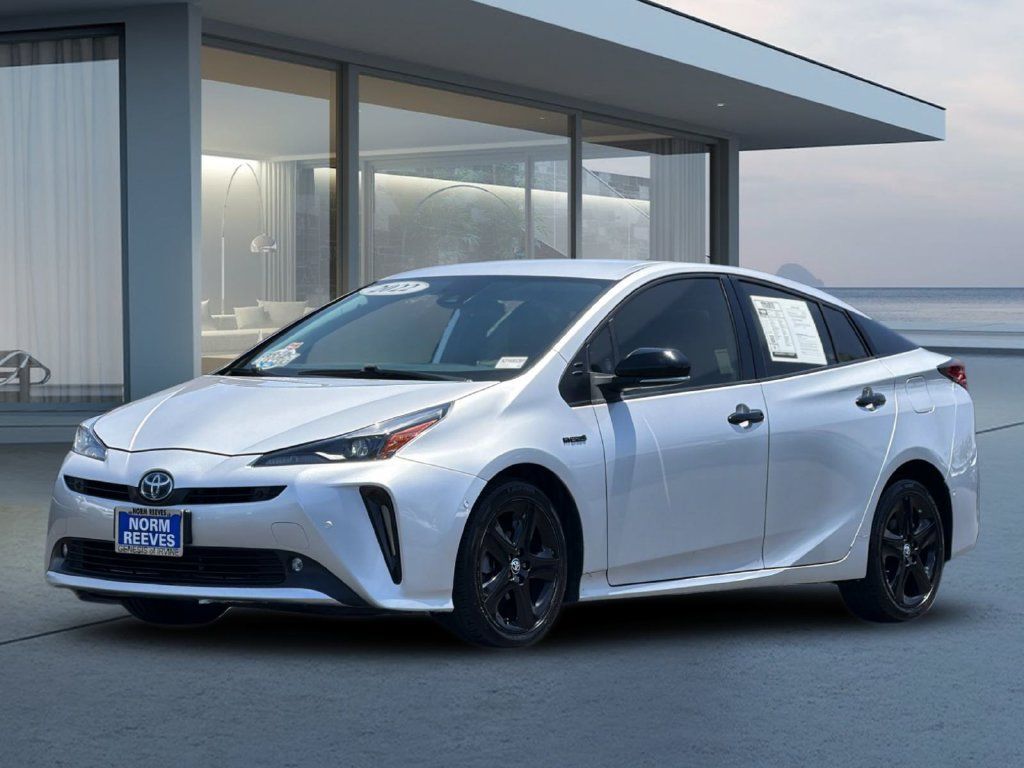 Used 2022 Toyota Prius FWD image 8