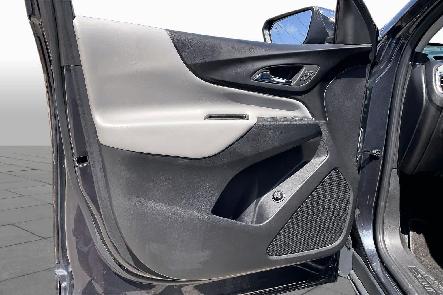 Used 2022 Chevrolet Equinox LT FWD image 21