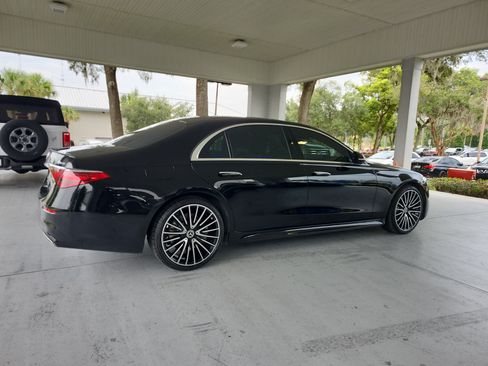 Used 2022 Mercedes-Benz S 500 4MATIC image 4