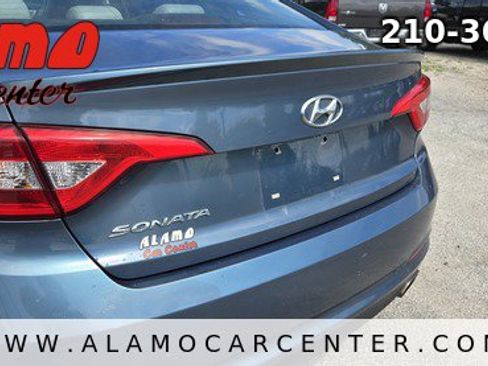 Used 2015 Hyundai Sonata SE FWD image 11
