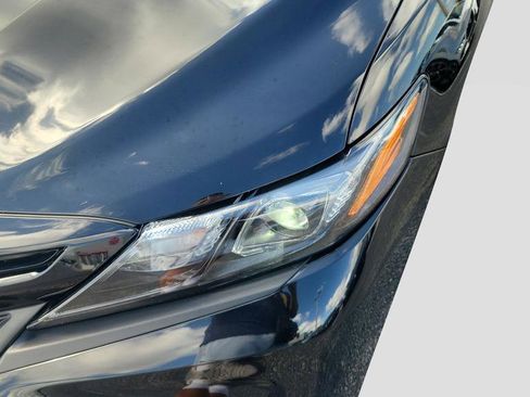 Used 2022 Toyota Camry SE FWD image 25