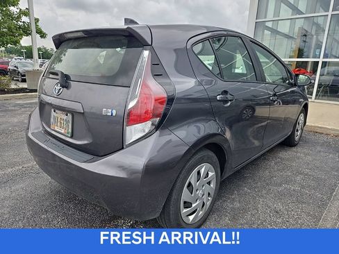 Used 2016 Toyota Prius C One FWD image 2