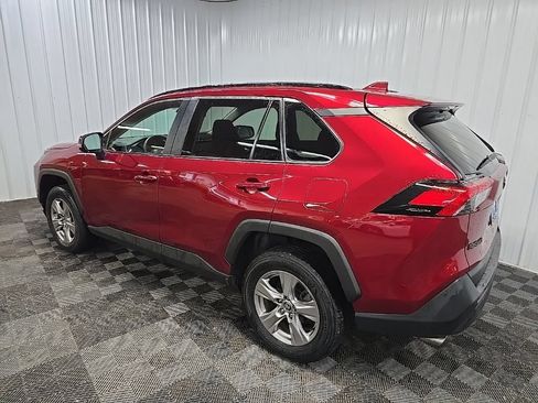 Used 2022 Toyota RAV4 XLE AWD/4WD image 9