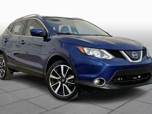 Used 2019 Nissan Rogue Sport SL image 3