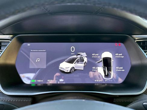 Used 2017 Tesla Model X 75D image 23