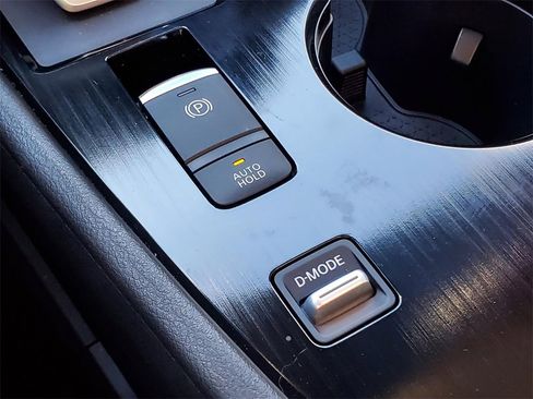 Certified 2025 Nissan Rogue SL w/ SL Premium Package image 31