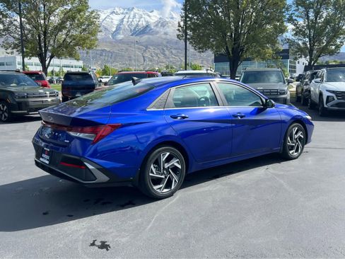 Certified 2024 Hyundai Elantra Limited FWD image 7