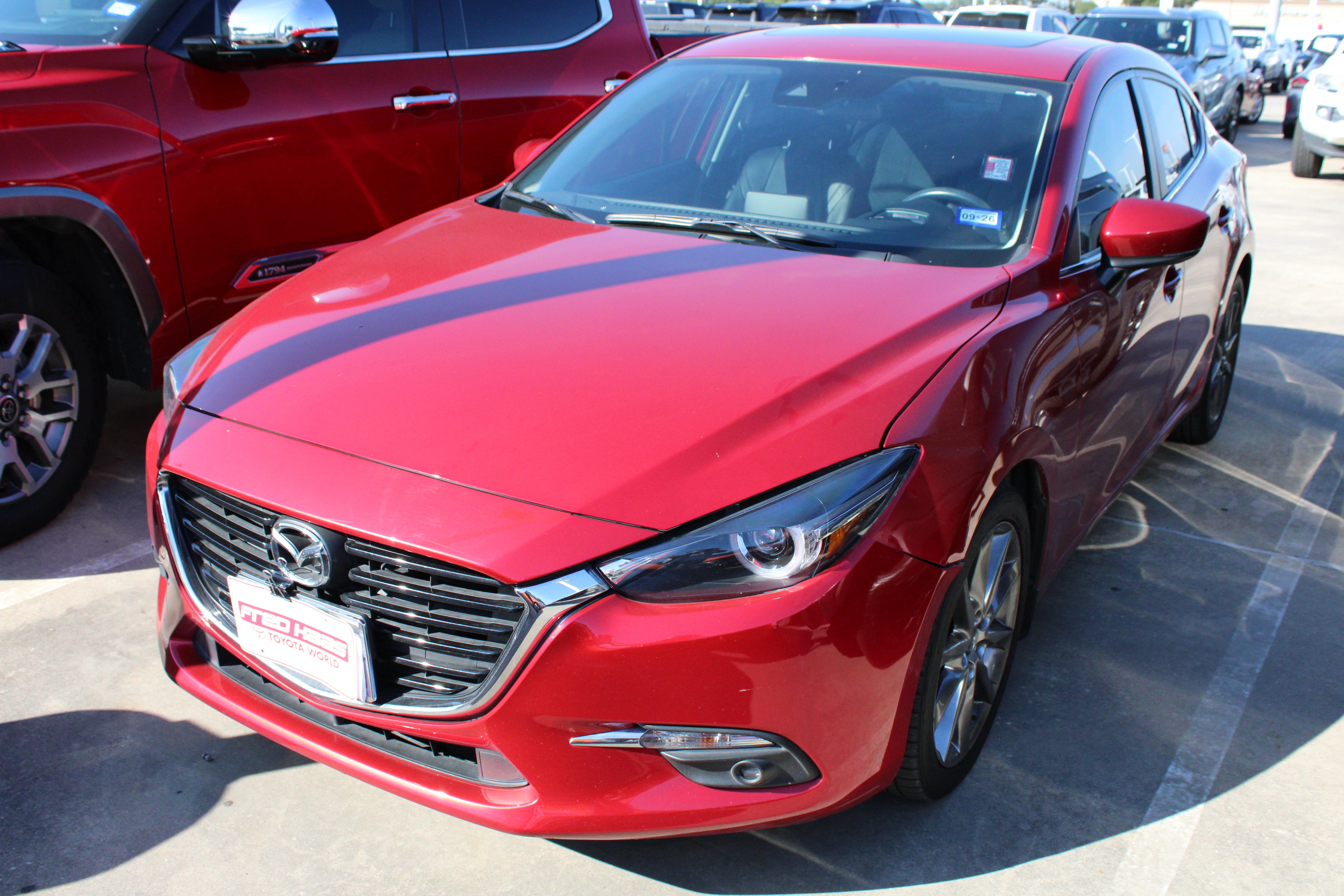 Used 2018 MAZDA MAZDA3 Grand Touring FWD image 4