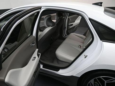 Certified 2023 Hyundai Ioniq 6 SEL w/ Cargo Package image 10