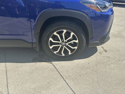 Used 2024 Toyota Corolla Cross AWD Hybrid image 35