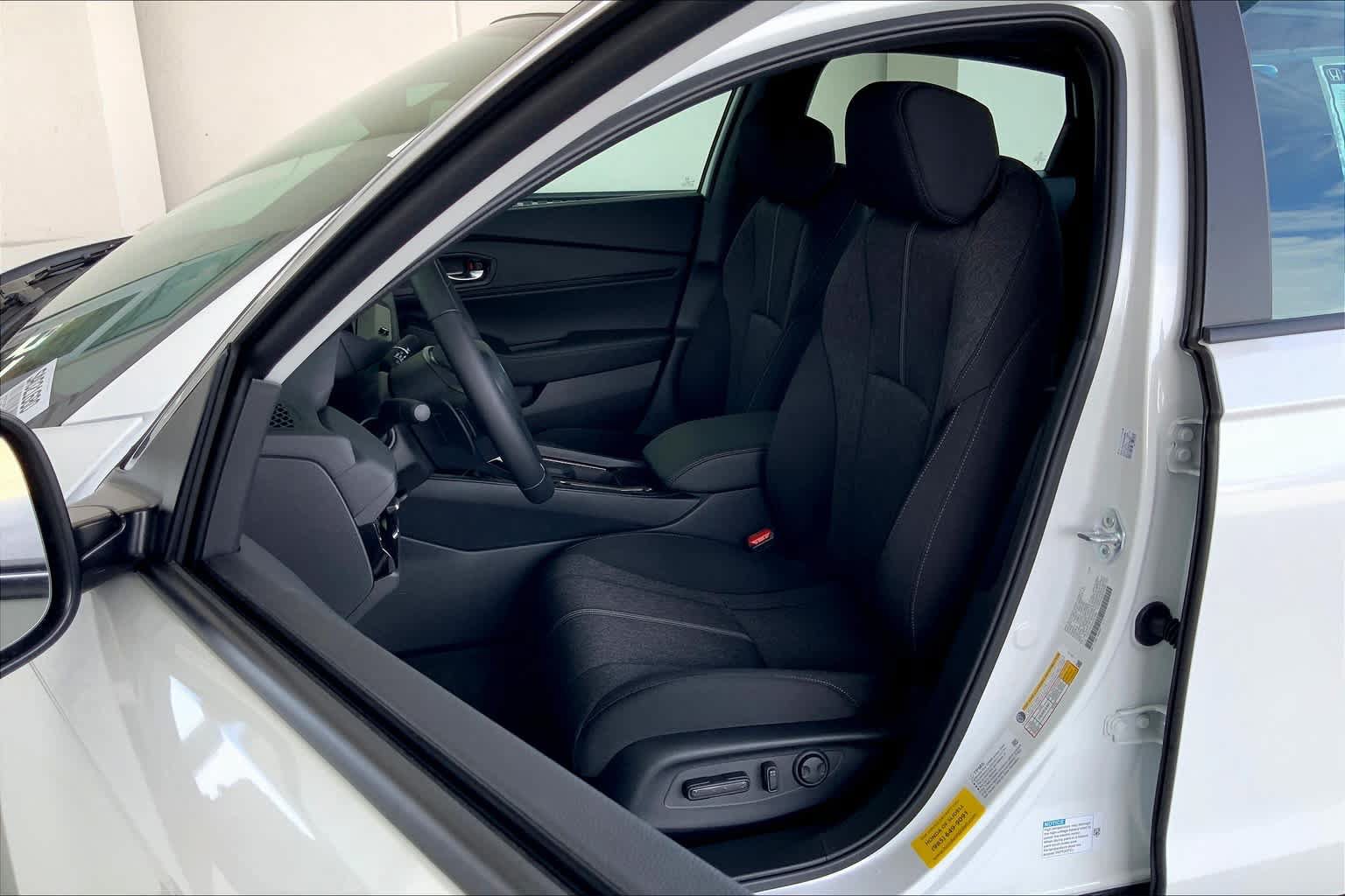 Certified 2025 Honda Accord Sport image 7