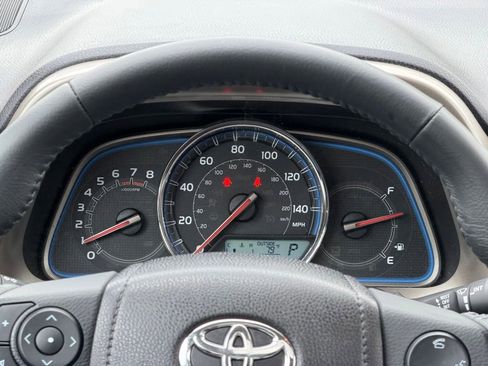 Used 2015 Toyota RAV4 Limited AWD/4WD image 36