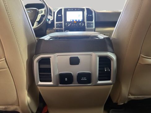 Used 2019 Ford F150 Lariat AWD/4WD image 18