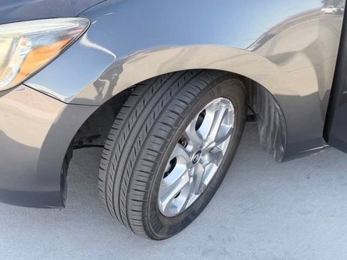 Used 2018 Toyota Yaris iA FWD image 31