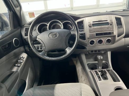 Used 2011 Toyota Tacoma 4x4 Double Cab w/ SR5 Pkg #2 image 8