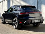 Certified 2025 Porsche Macan Turbo image 3