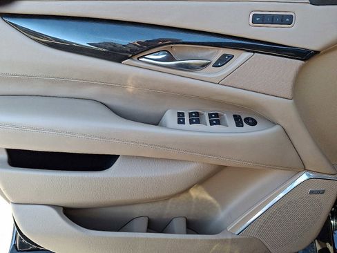 Used 2020 Cadillac Escalade Platinum image 14