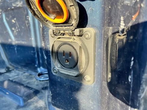 Used 2022 Chevrolet Silverado 1500 LT image 9