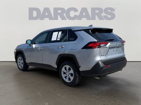 Used 2024 Toyota RAV4 LE AWD/4WD image 5
