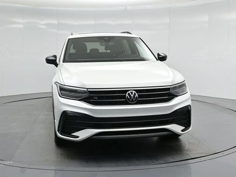 Used 2022 Volkswagen Tiguan SE R-Line FWD image 21