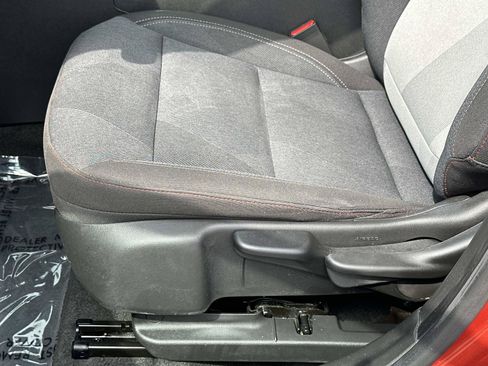 Certified 2024 Chevrolet Trax RS w/ Driver Confidence Package FWD image 16