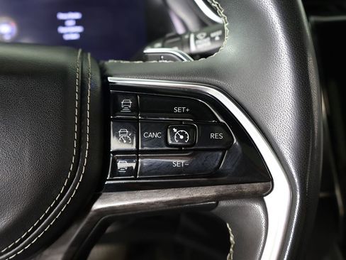 Used 2023 Jeep Grand Cherokee L Overland w/ Luxury Tech Group IV image 52