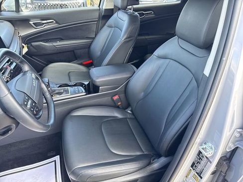 Used 2026 Kia Sportage EX w/ EX Panorama Roof Package image 14