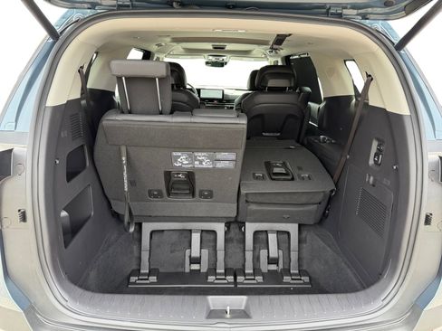 New 2025 Kia Carnival SX Prestige image 17