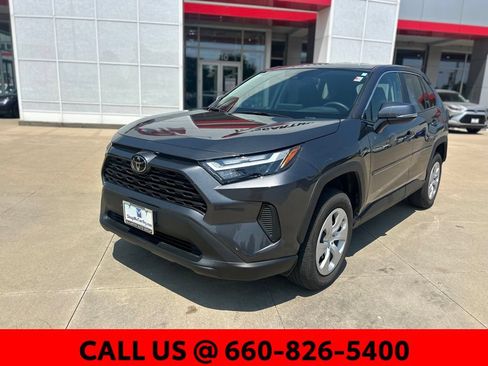 Used 2024 Toyota RAV4 LE AWD/4WD image 2