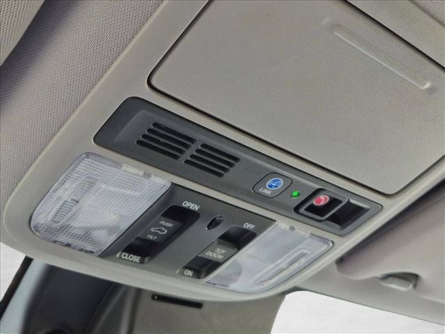 Used 2019 Honda Pilot Touring image 12