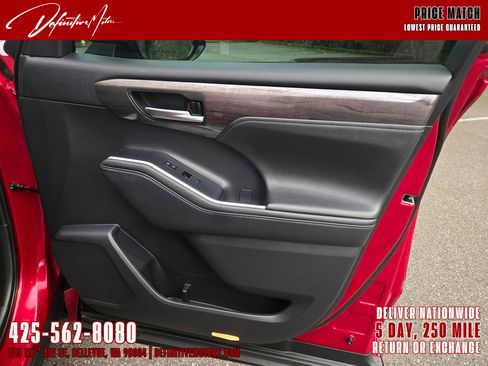 Used 2021 Toyota Highlander Platinum image 22