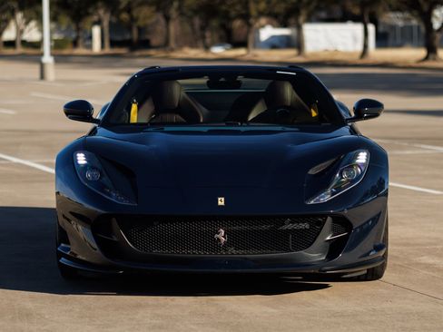 Used 2021 Ferrari 812 GTS image 14