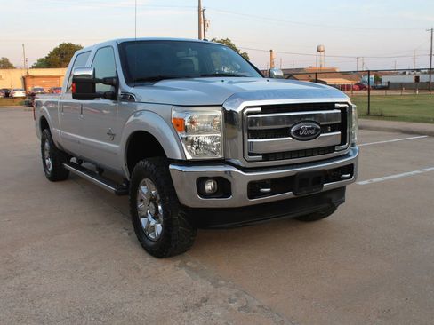 Used 2012 Ford F250 Lariat w/ Lariat Ultimate Pkg image 3