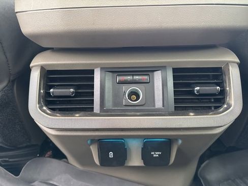 Used 2024 Ford F150 Platinum w/ Equipment Group 703A Plus image 12