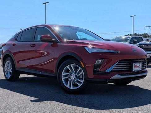 New 2026 Buick Envista Preferred image 1