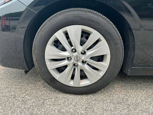 Used 2025 Nissan Sentra S FWD image 20